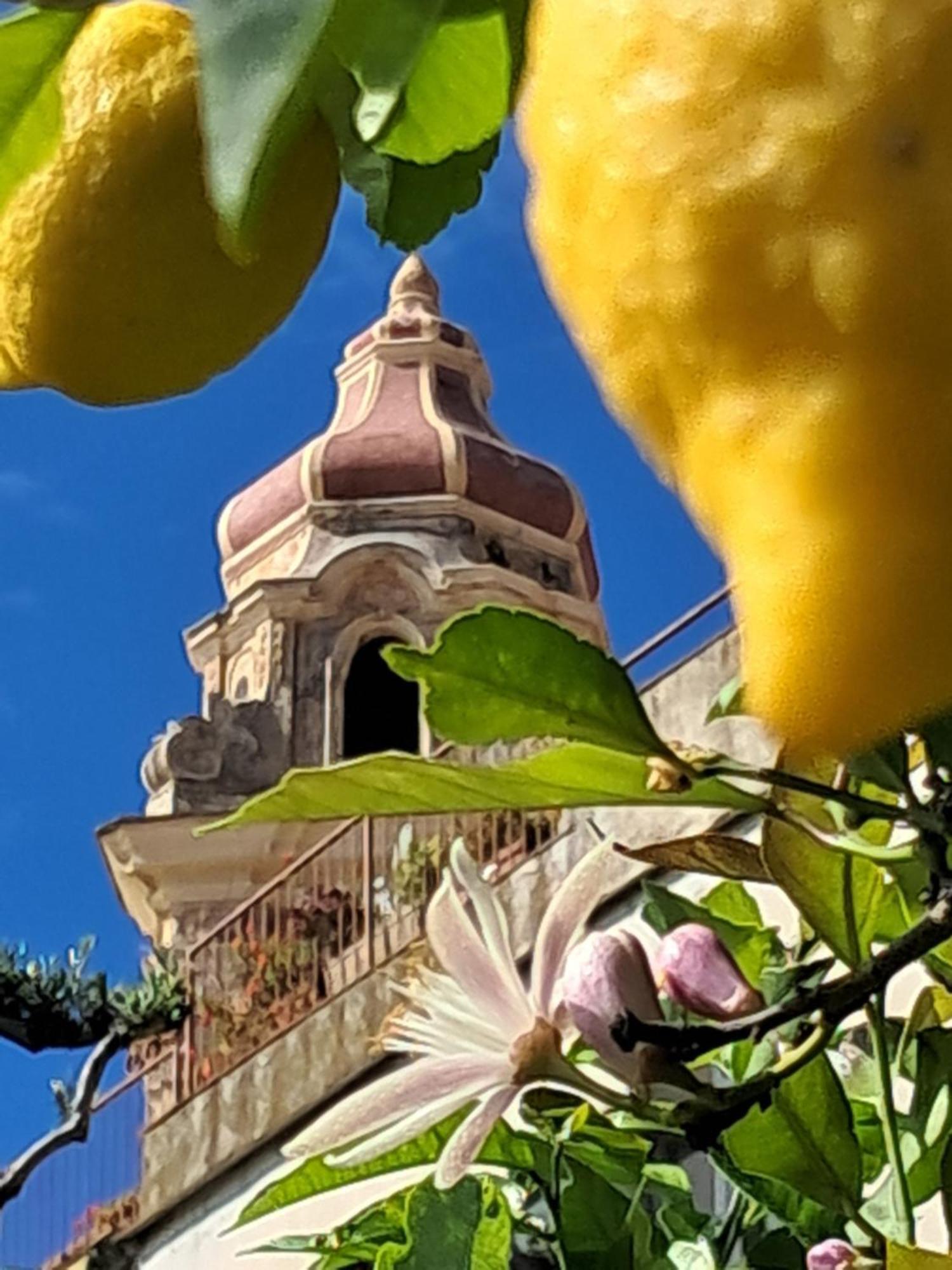 Florinda Lemon'S Suite Cervo Exterior foto